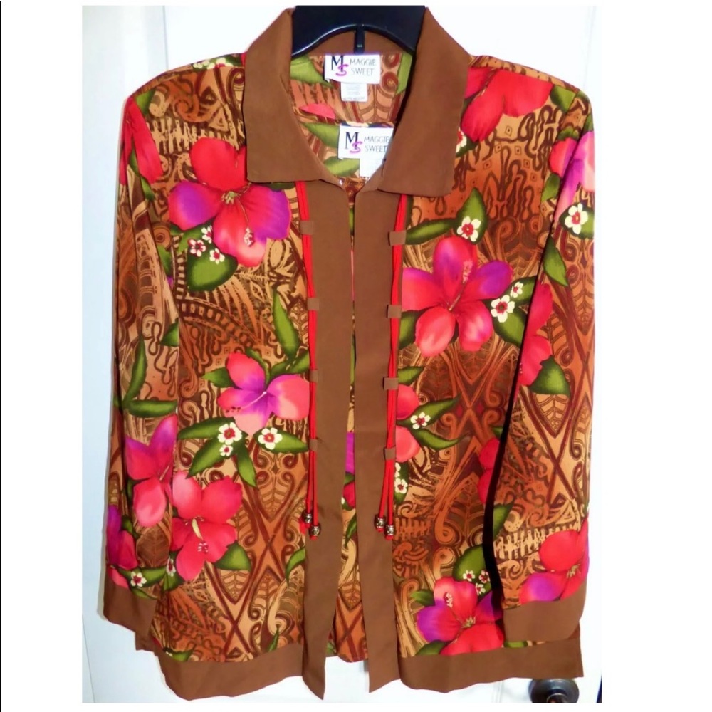 Maggie Sweet Brown Open Style Floral Print Top - Picture 2 of 10